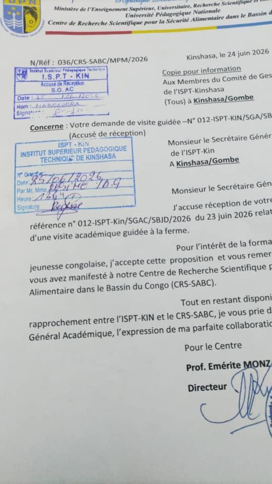 LA VISITE DES ETUDIANTS DE L'ISP GOMBE A LA FERME DU CRS-SABC